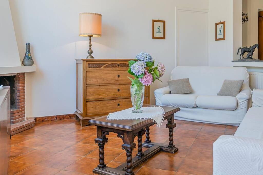 Апартаменты Casa Gege', For Up To 5 Guests, Shared Pool, Sorrento Center Экстерьер фото